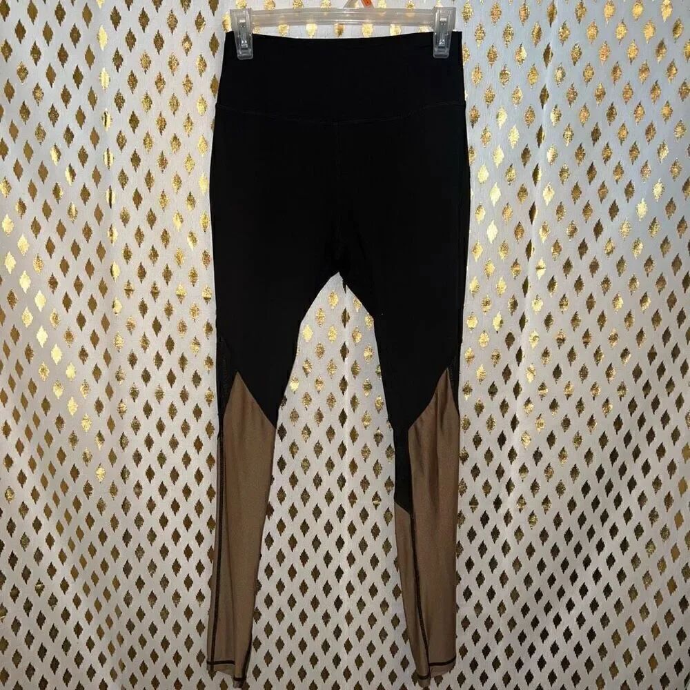 💖5/$40 Black gold and mesh leggings rue 21 size S